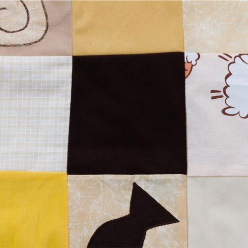 Babydecke Krabbeldecke Patchwork 140x110cm Doppelte Füllung - Beige (beige)1